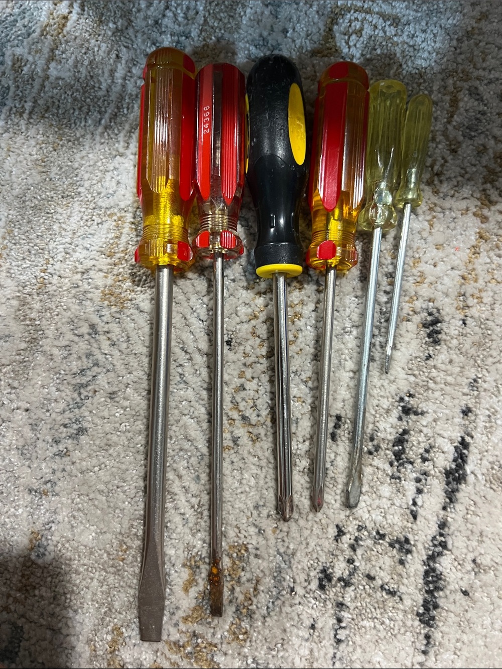 Yellow and Red Multi-Pack Screwdriver Set - Stanley USA made z32